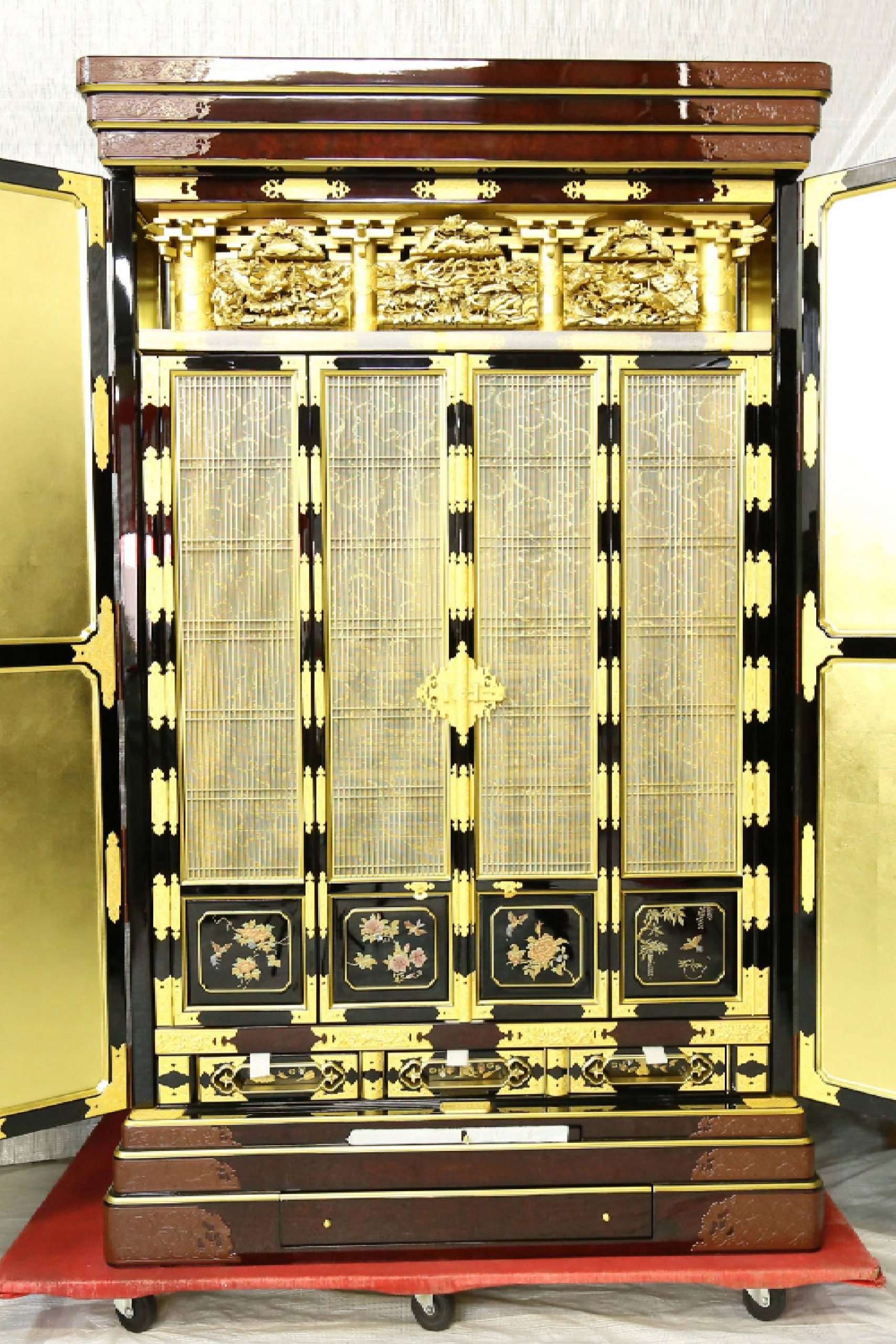 しんき仏壇の金仏壇